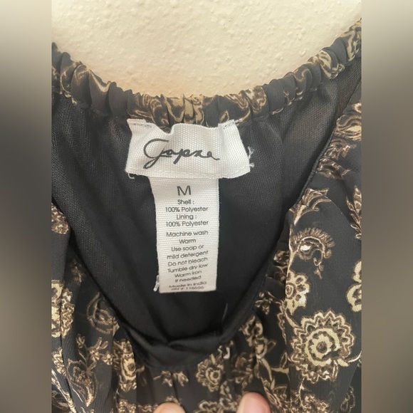 Japna Wrap Around Crop Top with Floral Print - Picture 4 of 9